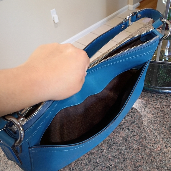 Coach Chelsea Hobo Bag F14014 - Picture 14 of 17